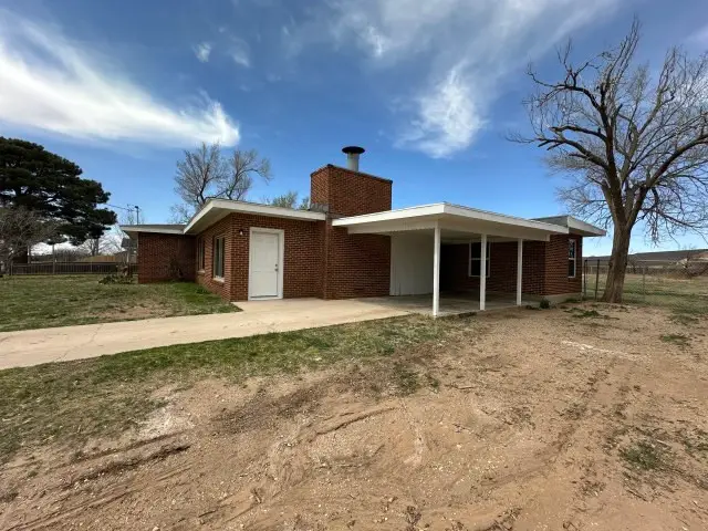 2204 Carl Street, Big Spring, TX 79720 - #3