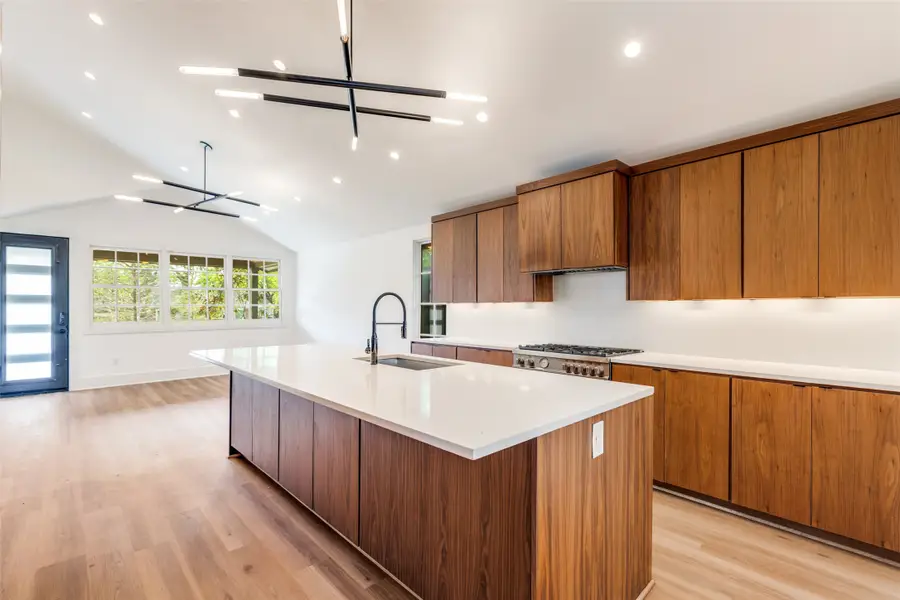 8635 Daytonia Avenue, Dallas, TX 75218 - #3