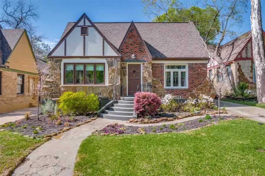 1107 Sarasota Circle, Dallas, TX 75223 - #2