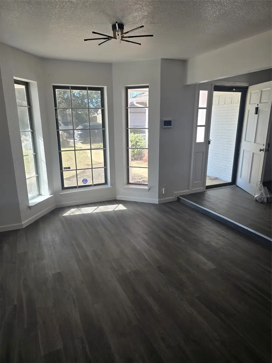 7709 Marlborough Drive W, Fort Worth, TX 76134 - #2