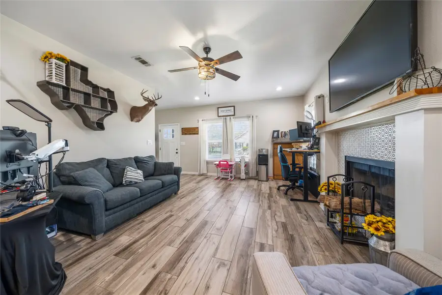 105 S 6th Street, Celeste, TX 75423 - #3