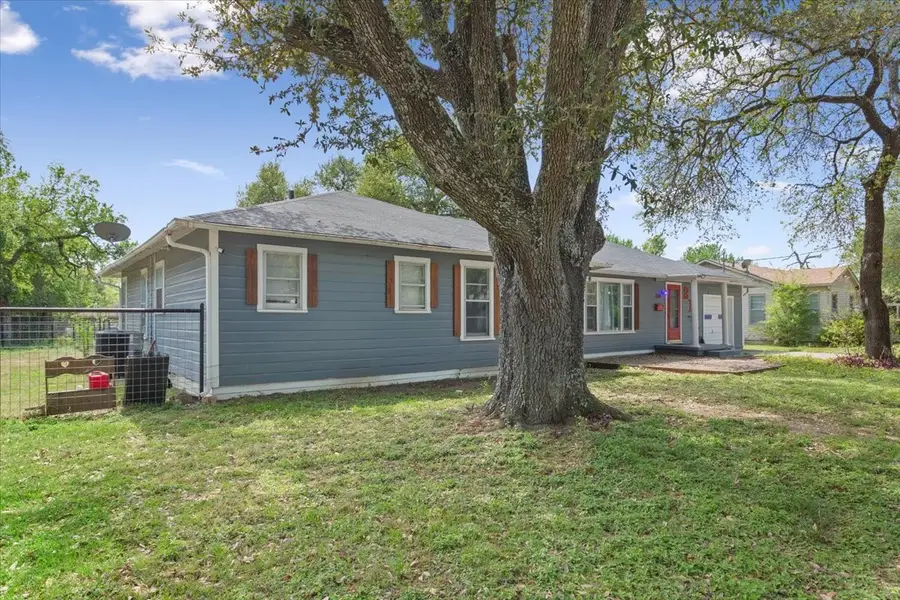 216 Bluebonnet, Marlin, TX 76661 - #2