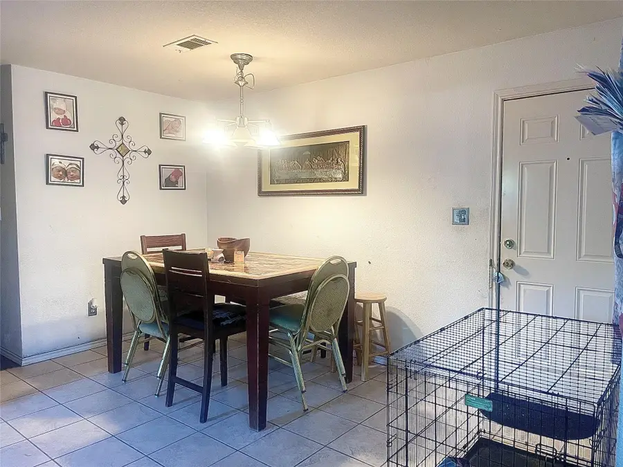 5301 Joshua Court, Sansom Park, TX 76114 - #2