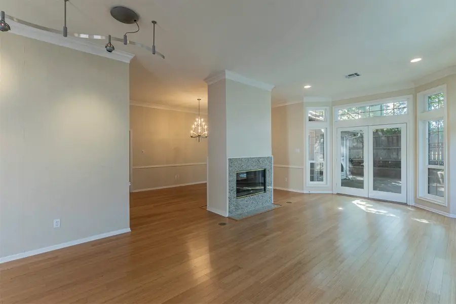 79 Sugar Creek Place, Woodway, TX 76712 - #2