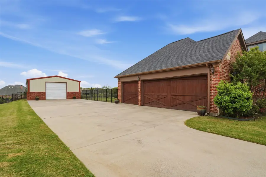 217 Silver Rose Boulevard, Burleson, TX 76028 - #3