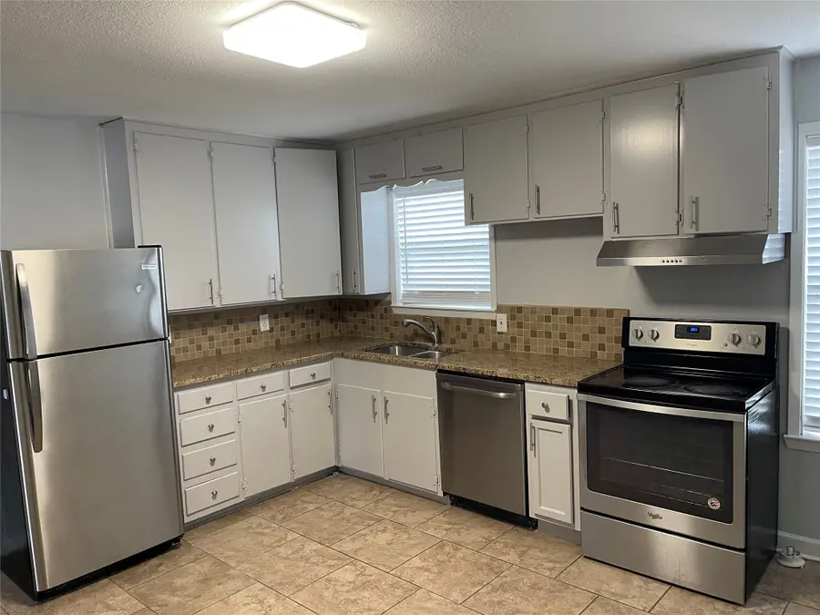 128 Cindy Lane, Burleson, TX 76028 - #2