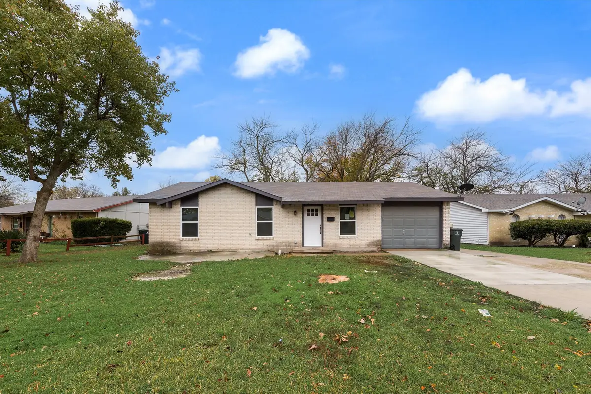 3853 Commonwealth Drive, Garland, TX 75043 - #1