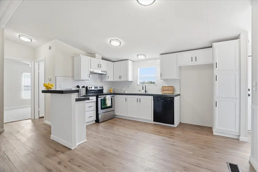 612 S Aquilla Street, Itasca, TX 76055 - #2