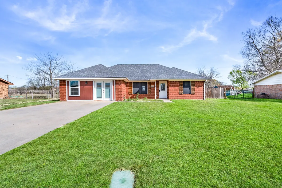 903 Amy Way, Bonham, TX 75418 - #1