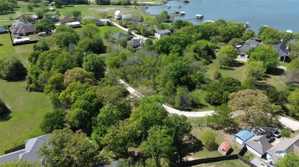 717 Hillside Drive, West Tawakoni, TX 75474