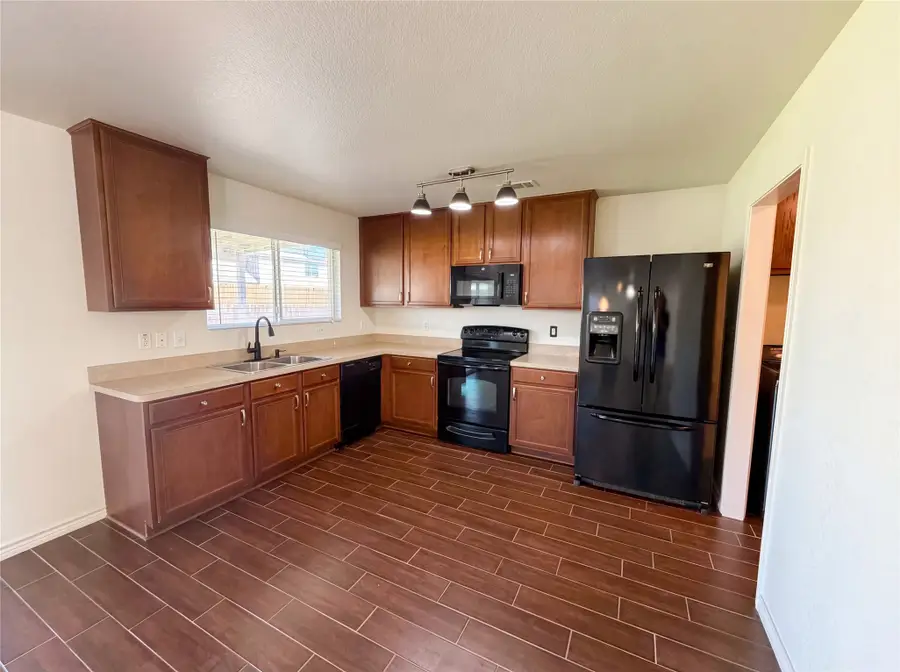 2027 Pine Knot Drive, Heartland, TX 75126 - #2