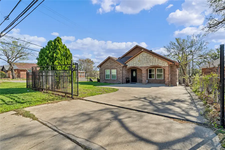 3022 Loving Avenue, Fort Worth, TX 76106 - #3