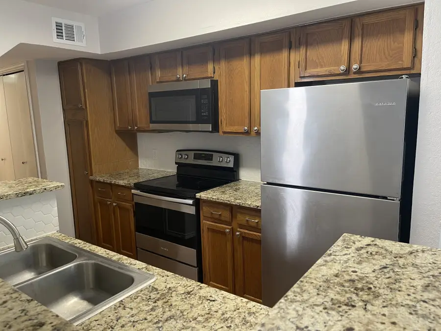 2301 Basil Drive #F206, Arlington, TX 76006 - #2