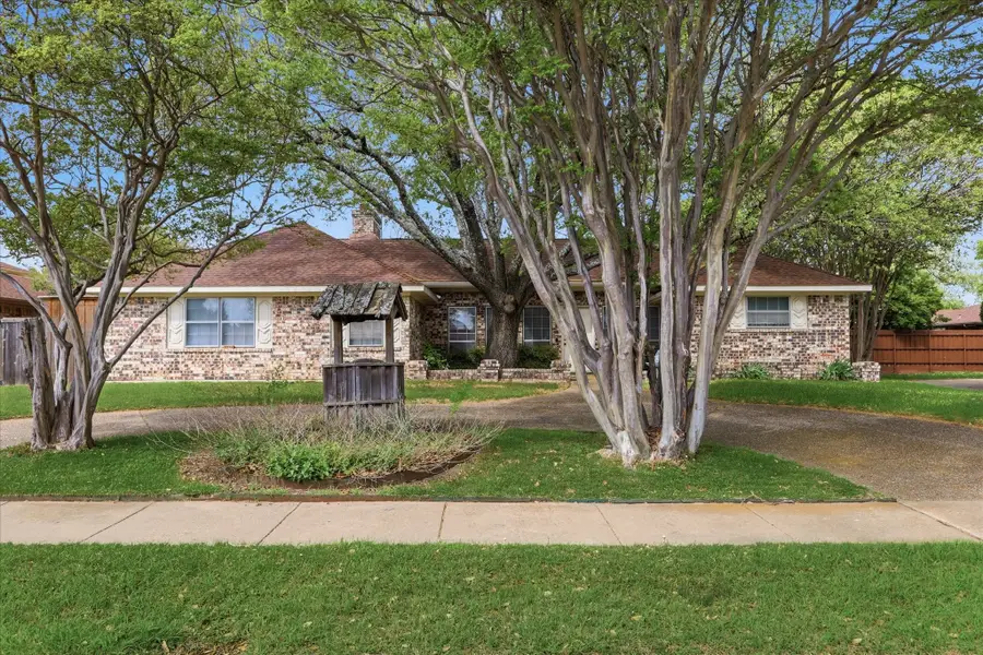 604 S Briarcrest Drive, Richardson, TX 75081 - #2