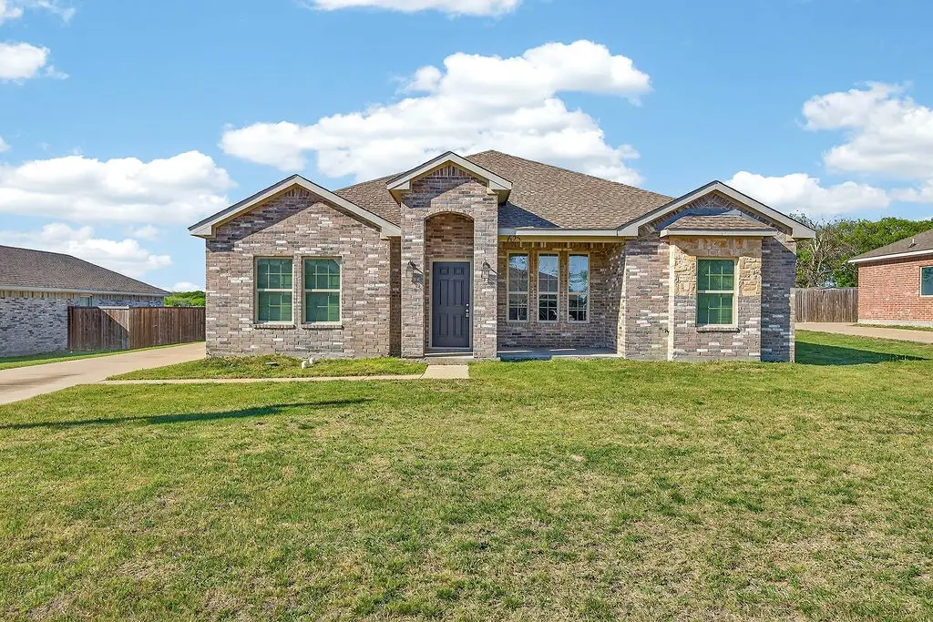625 Green Mound Drive, Glenn Heights, TX 75154 - #1