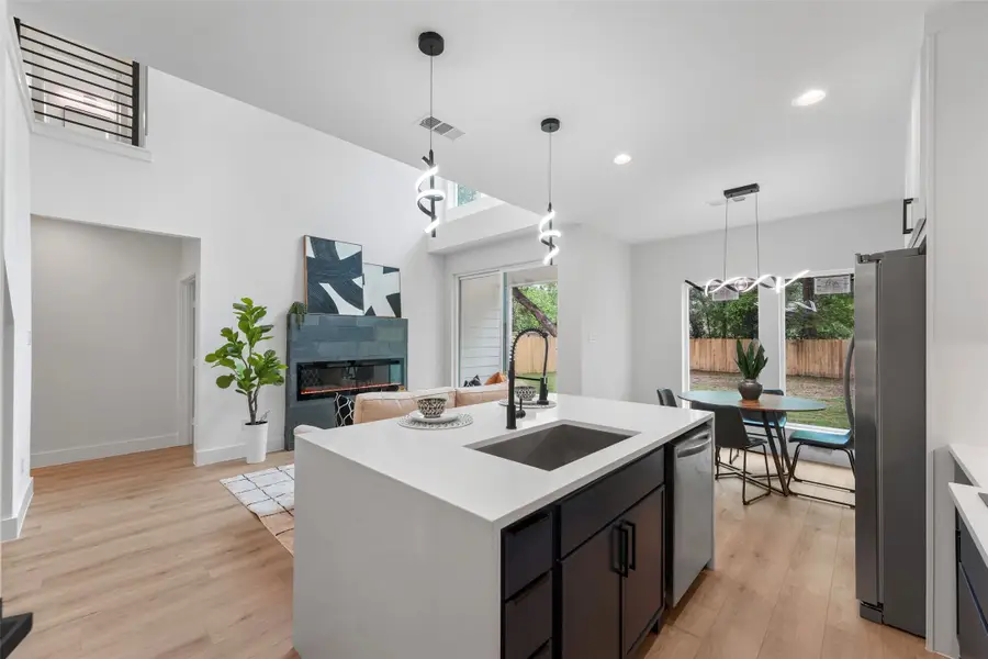 2312 Stoneman Street, Dallas, TX 75215 - #3