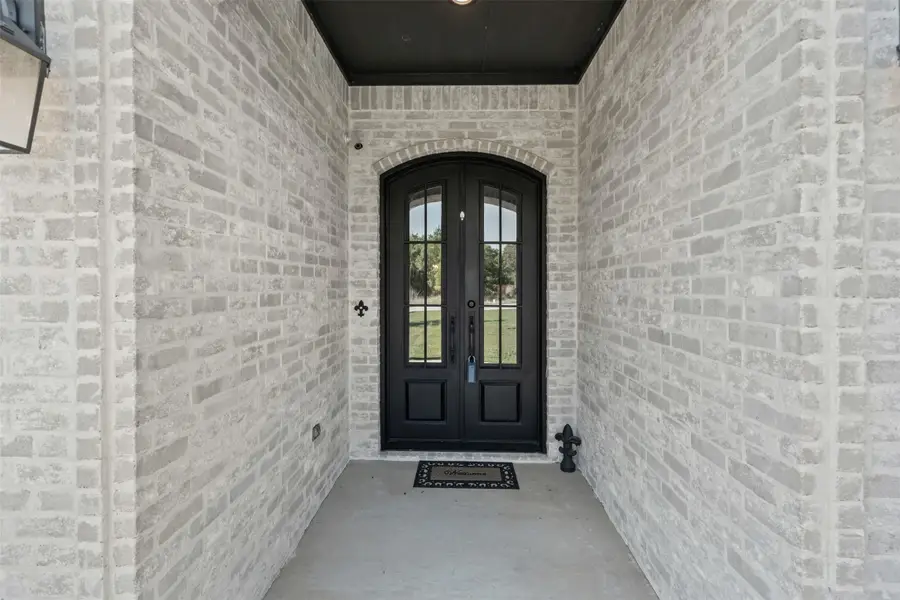 8732 Fullerton Drive, Cleburne, TX 76033 - #3