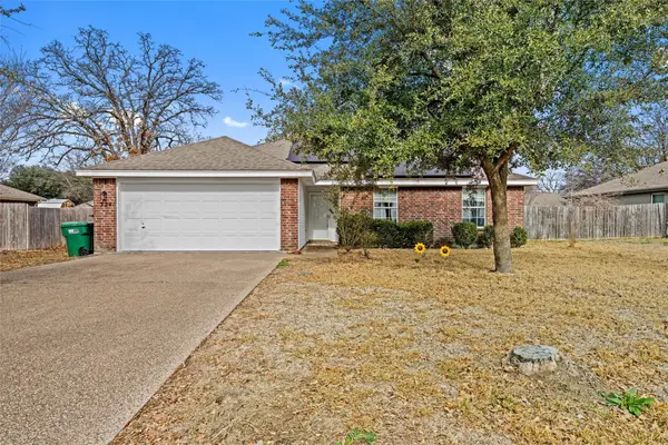 224 Headrick Drive, Robinson, TX 76706