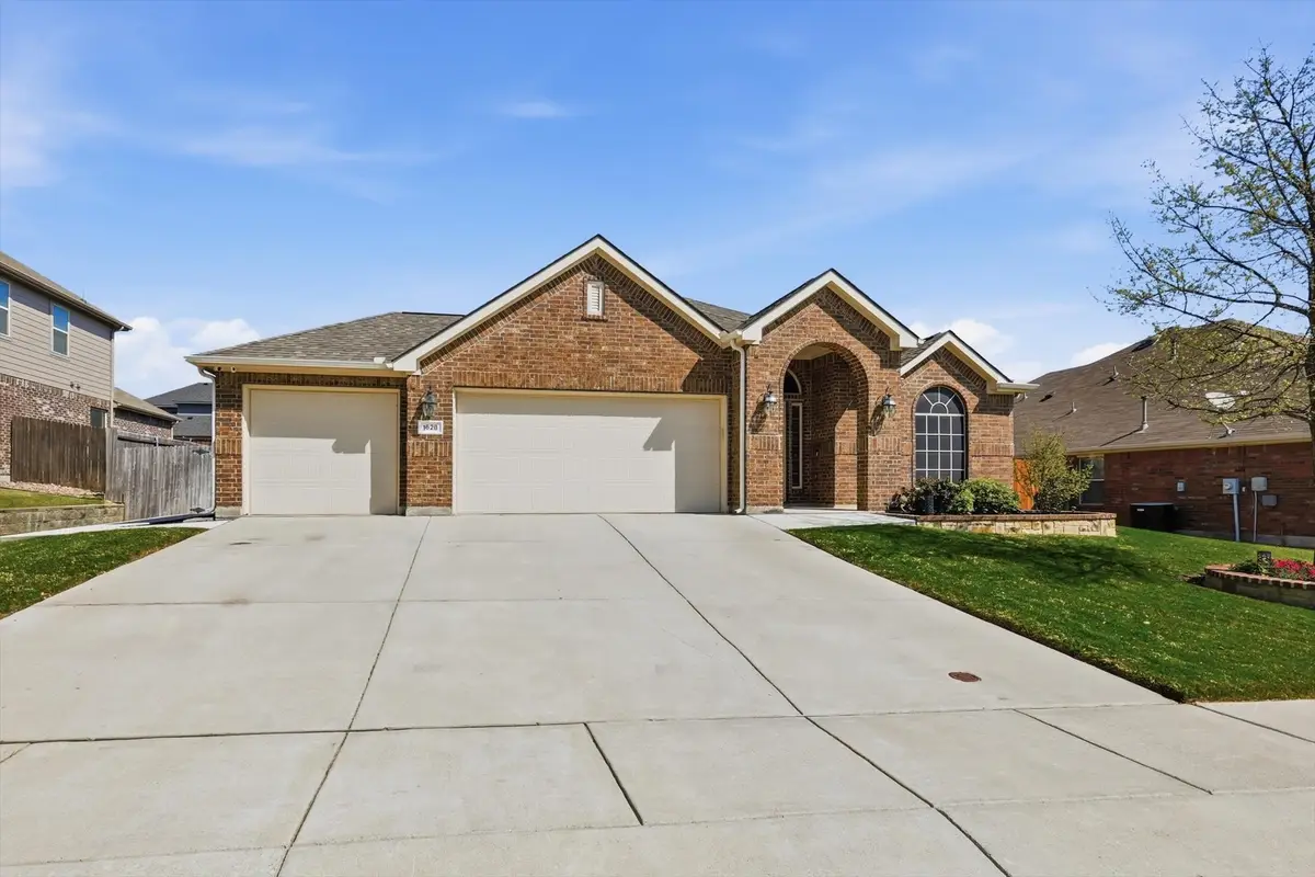 1628 Suncatcher Way, Fort Worth, TX 76052 - #1