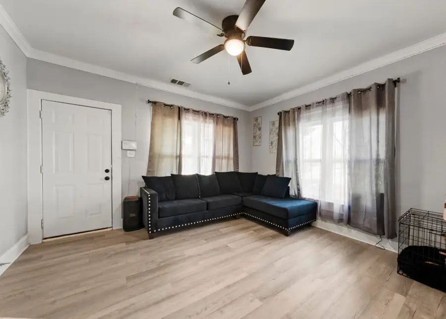 205 Dallas Street, Waco, TX 76704 - #3