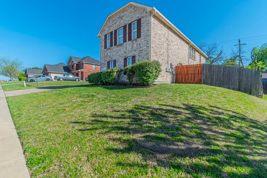 115 Matamoros Street, Grand Prairie, TX 75051 - #3