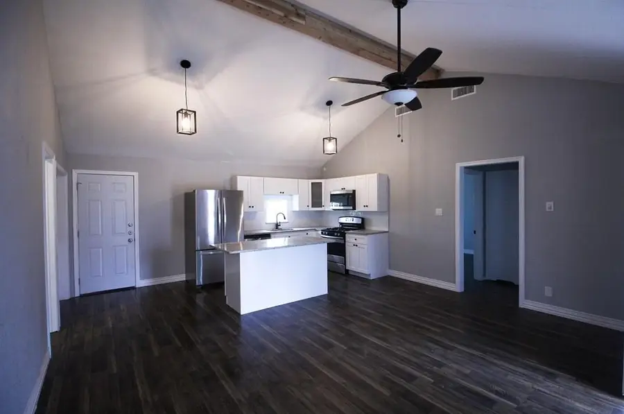 2733 Livingston Avenue, Fort Worth, TX 76110 - #2