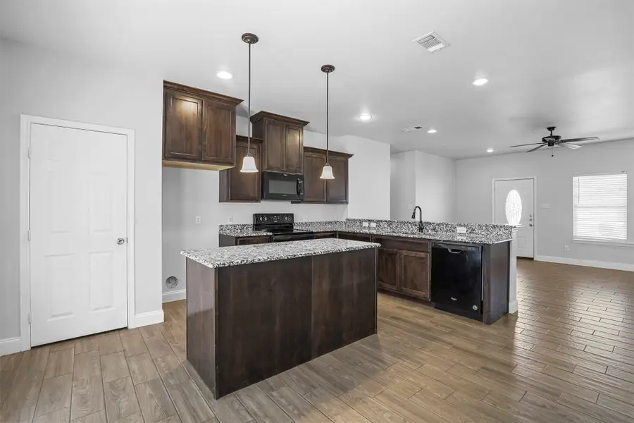 4901 Jefferson Street, Greenville, TX 75401 - #2