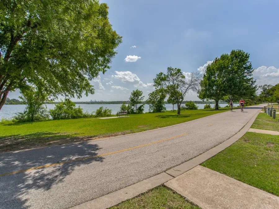 9412 Peninsula Drive, Dallas, TX 75218 - #2