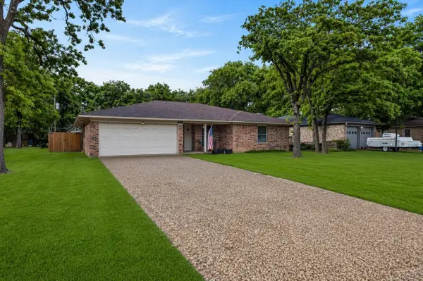 405 Pecan Street, Azle, TX 76020