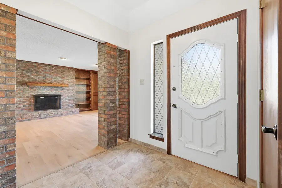 716 Sugar Tree Court, Bedford, TX 76021 - #2