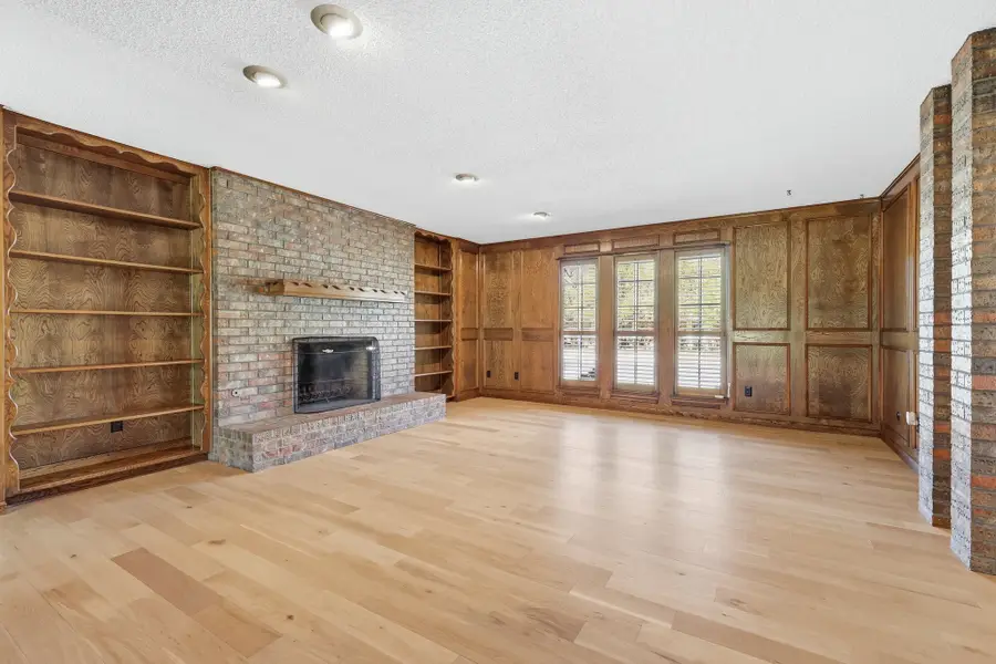 716 Sugar Tree Court, Bedford, TX 76021 - #3