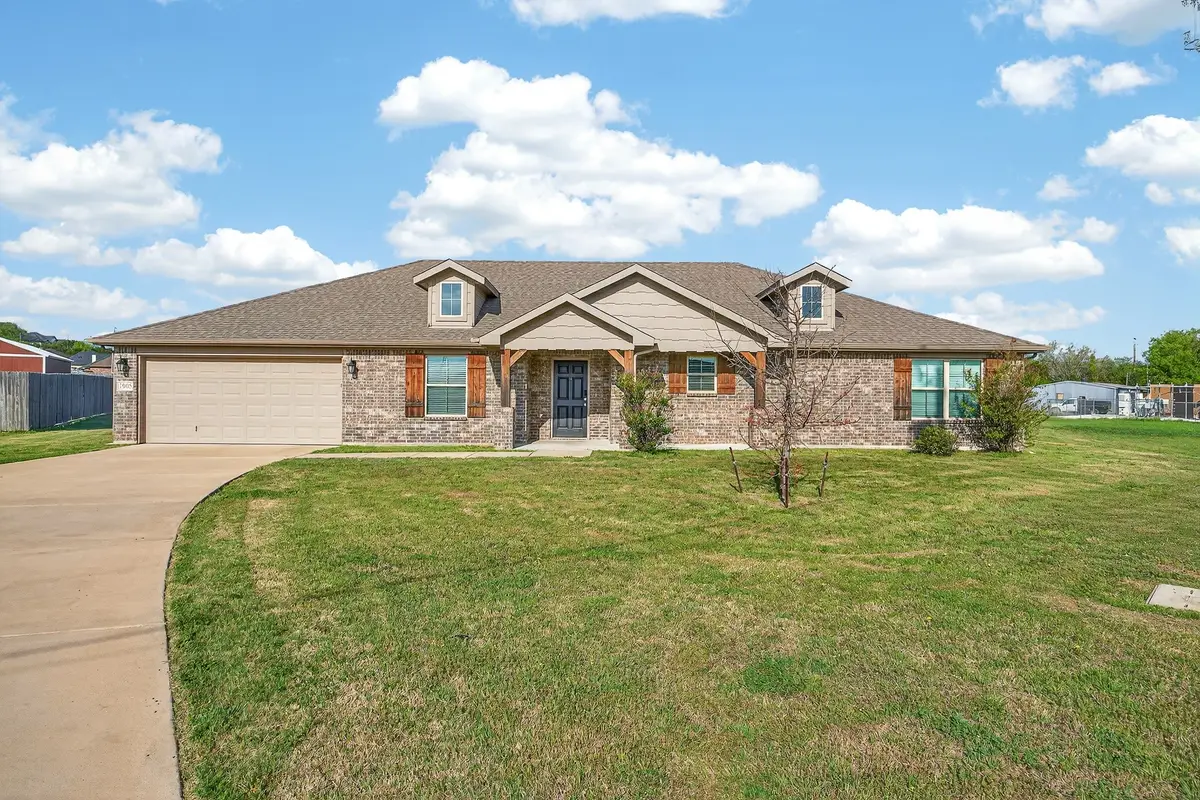 3905 Chippewa Court, Granbury, TX 76048 - #1