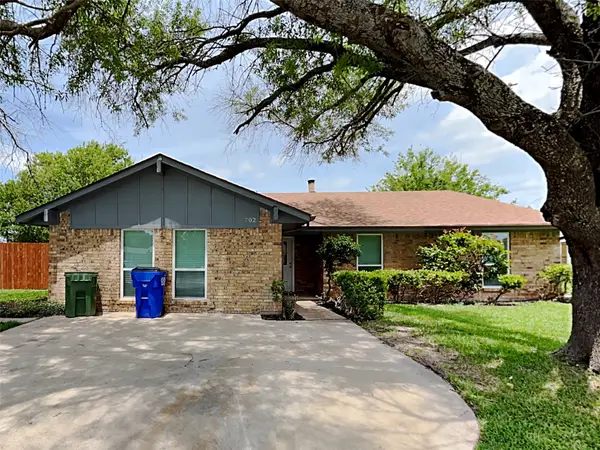 702 Redbud Drive, Forney, TX 75126