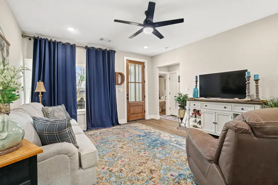 114 W Morton Street, Denison, TX 75021 - #3