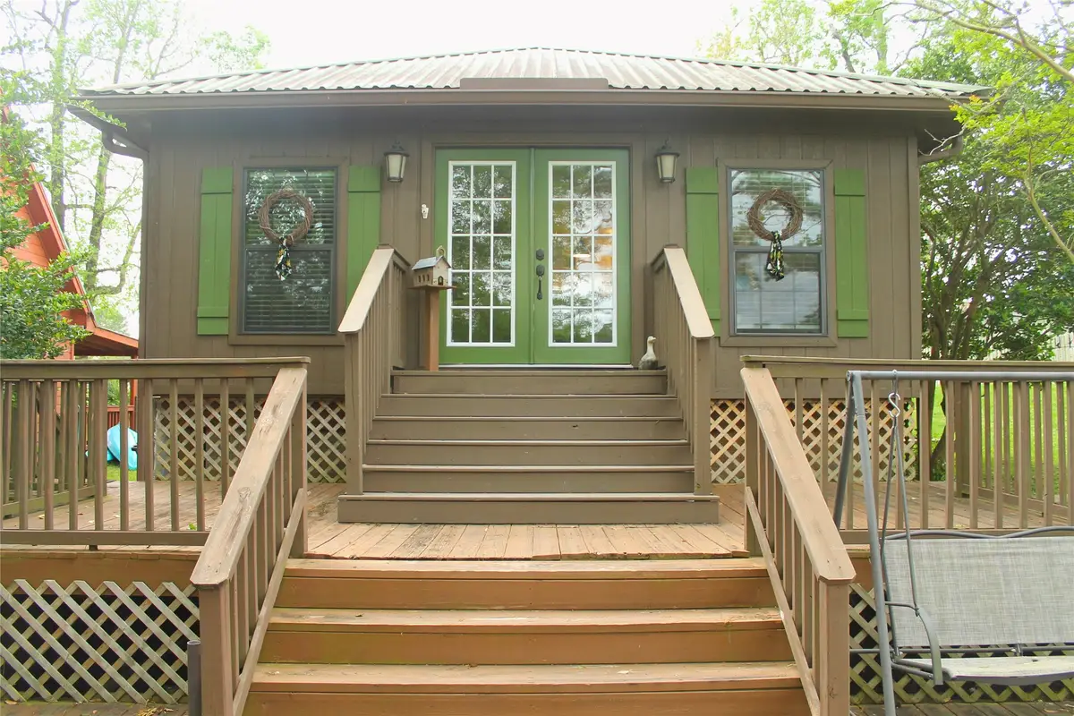 61 Hunters Creek Drive, Huntsville, TX 77340 - #1