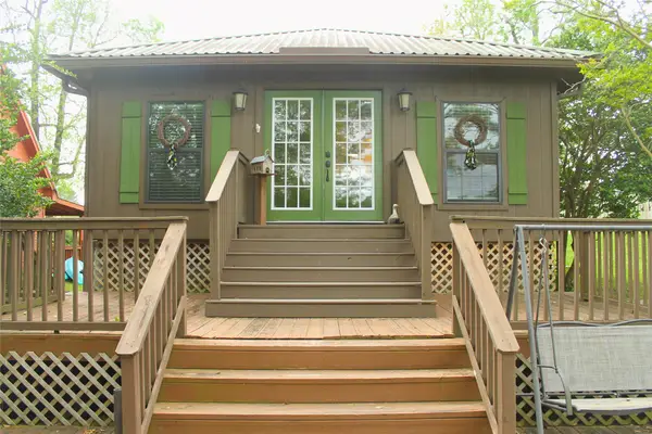 61 Hunters Creek Drive, Huntsville, TX 77340