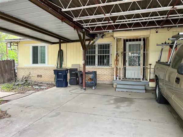 3400 Avenue C, Fort Worth, TX 76105