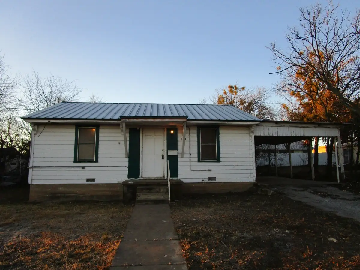 404 E 4th Street, Brady, TX 76825 - #1