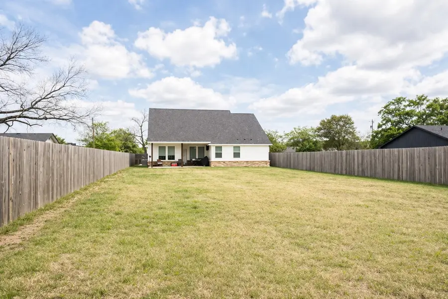 310 W Tate Street, Robinson, TX 76706 - #2