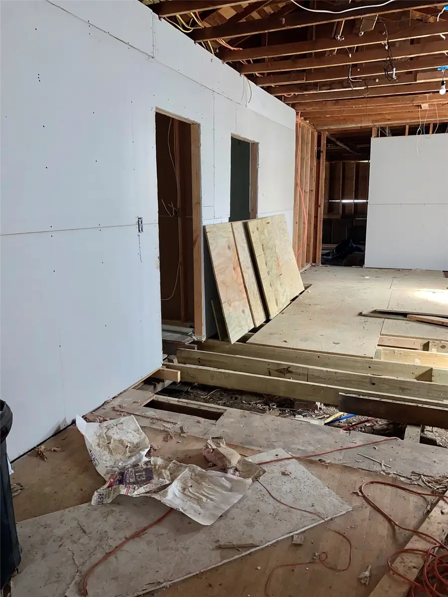 2200 Avenue C, Brownwood, TX 76801 - #3