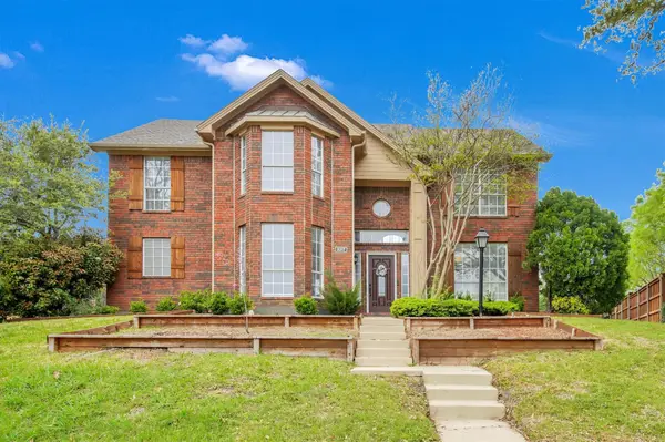 3317 Greenglen Circle, Carrollton, TX 75007