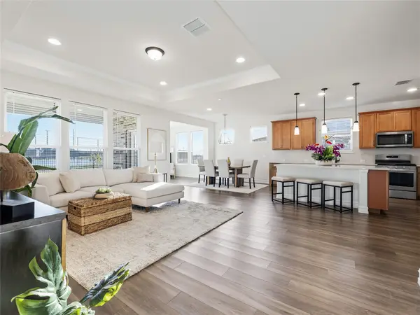 948 Memorial Drive, Little Elm, TX 76227