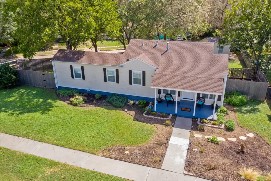 3909 Locke Avenue, Fort Worth, TX 76107 - #2