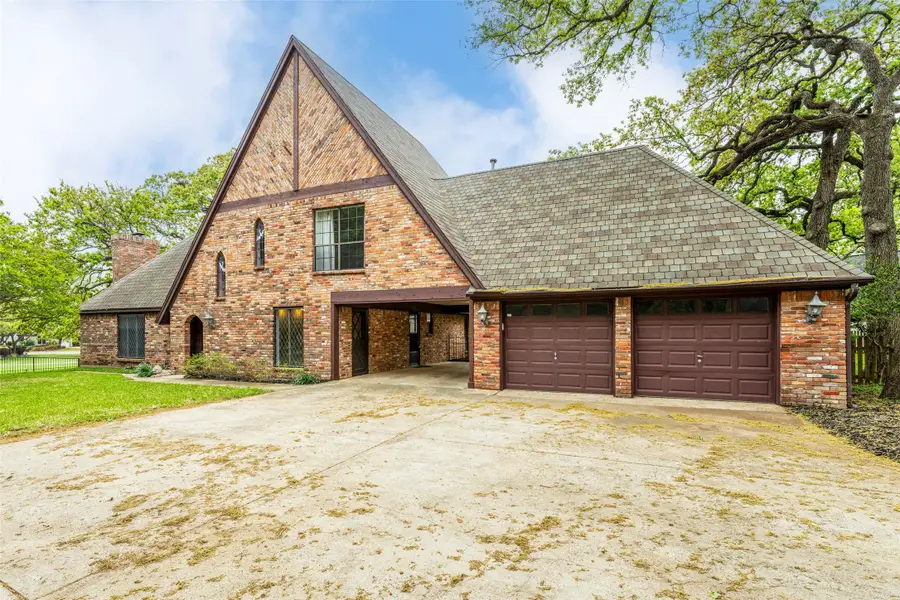 1308 Clover Hill Road, Mansfield, TX 76063 - #2