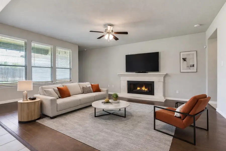 807 Woodcrest Drive, Ennis, TX 75119 - #3