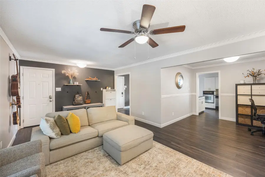 6007 Sandhurst Lane #D, Dallas, TX 75206 - #3