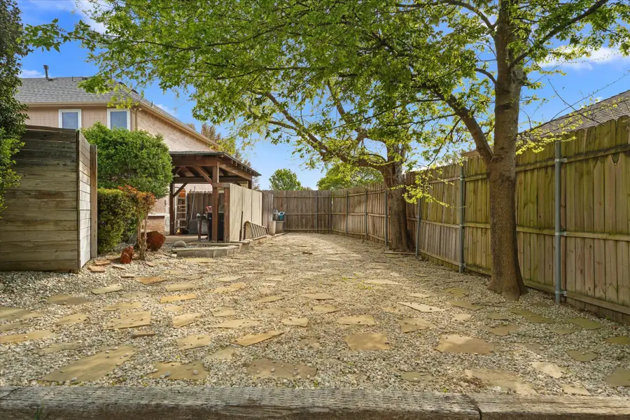 1024 Choke Cherry Lane, Crowley, TX 76036 - #2