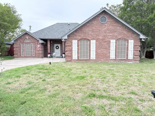 1200 Oak Tree Lane, Weatherford, TX 76086