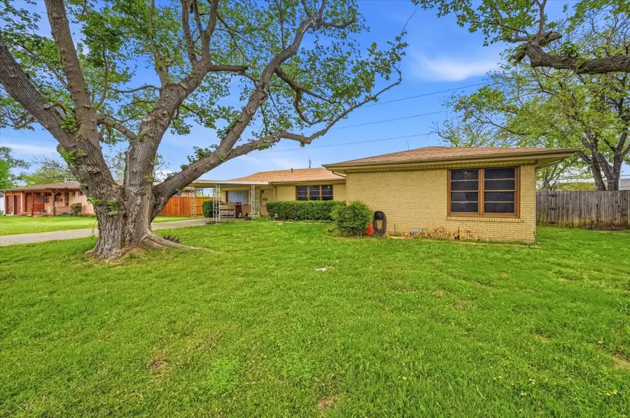 4212 Ken Michael Court, North Richland Hills, TX 76180 - #3