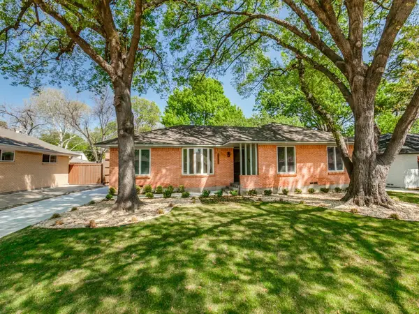 6327 Town Hill Lane, Dallas, TX 75214